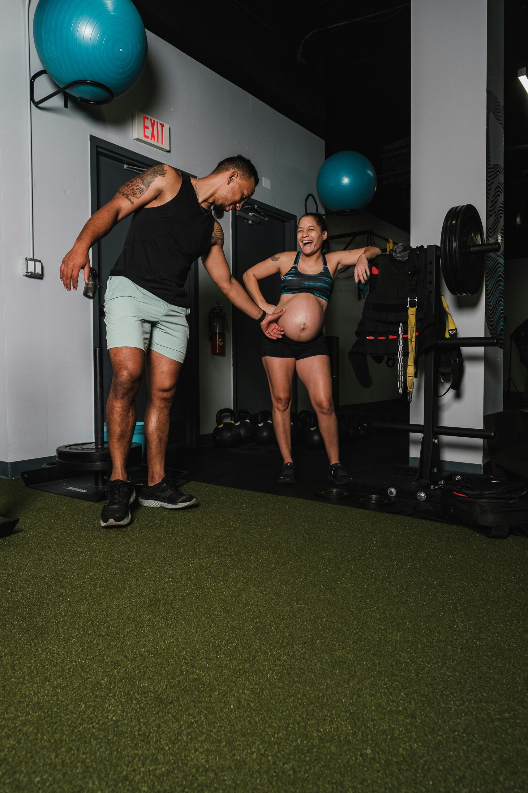 can you weight train while pregnant