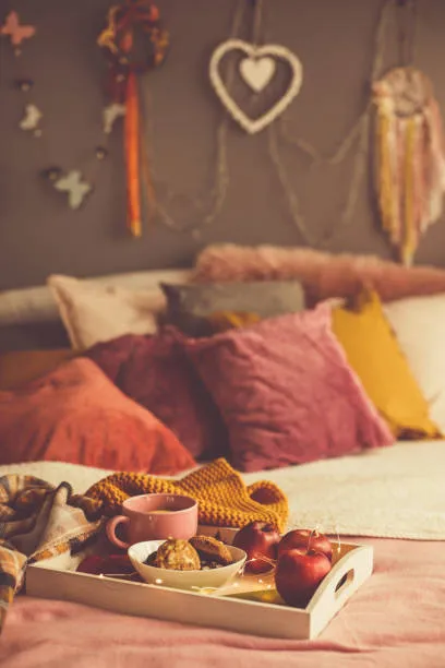 fall bedroom decor